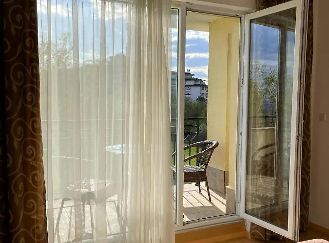 Aparthotel Family Resort. Park&sea Ravda