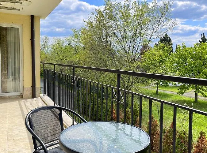 Family Resort. Park&sea Aparthotel Ravda