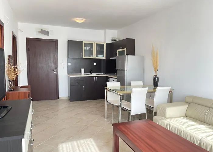 Aparthotel Family Resort. Park&sea Ravda